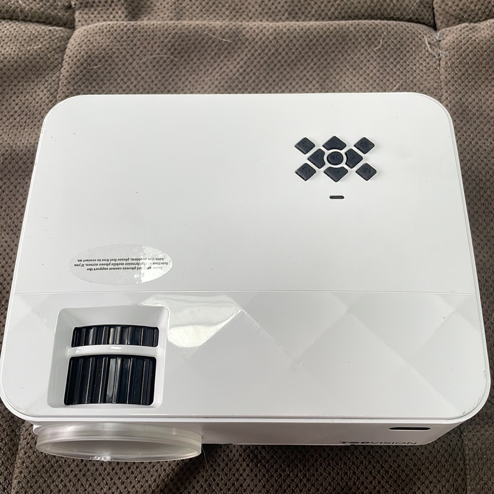 Topvision T21 LED Projector - Picture 2 of 6